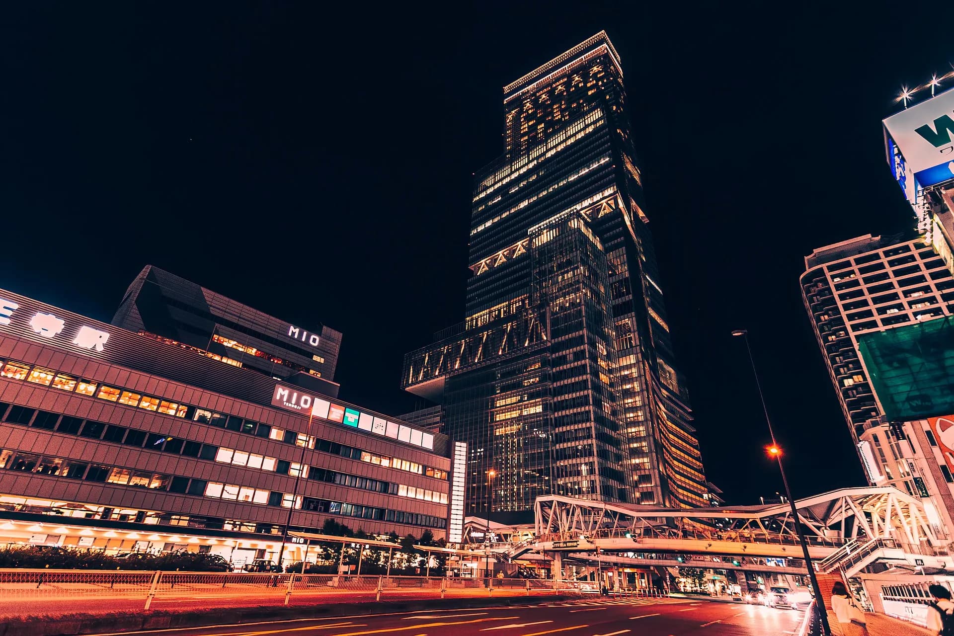 Roppongi Neighbourhood Guide